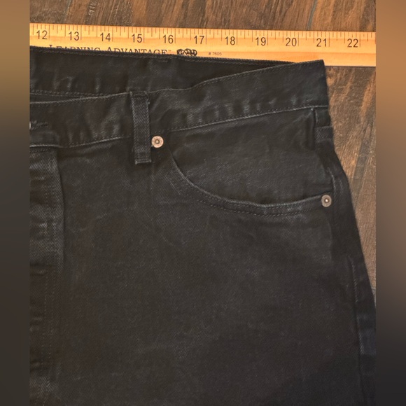 Men's Levis Jeans 501 Original Fit Size 42x32 Black Dark Wash - Picture 5 of 8